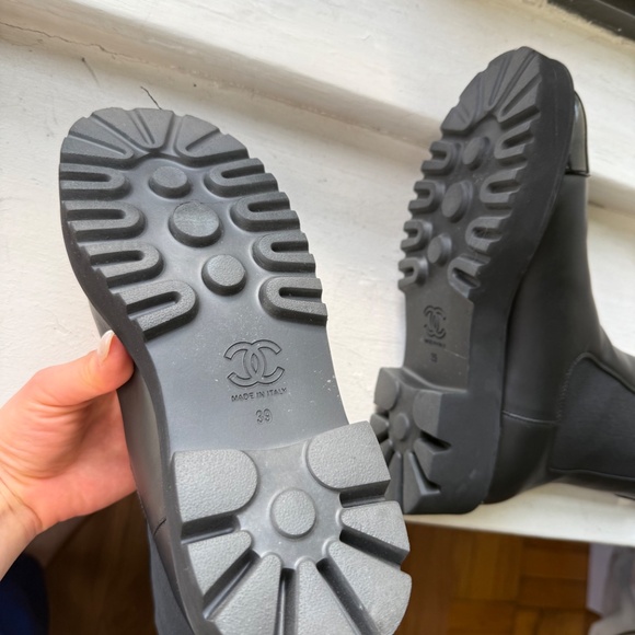 boots - Picture 3 of 4